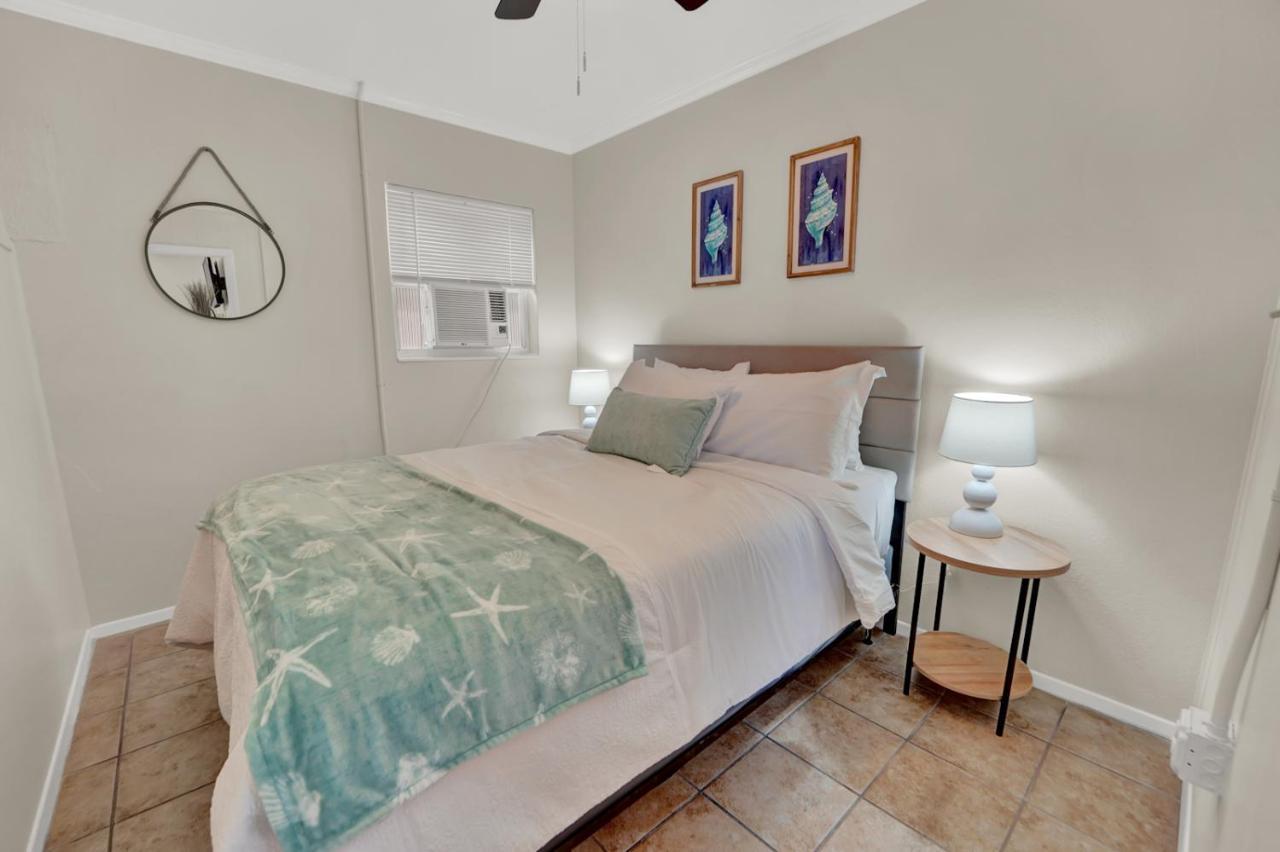 Sea Foam Suites Lower Grand Lagoon Exterior foto